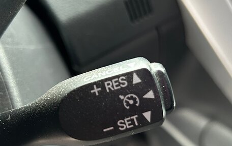 Toyota Corolla, 2011 год, 900 000 рублей, 11 фотография
