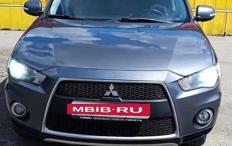 Mitsubishi Outlander III рестайлинг 3, 2011 год, 1 050 000 рублей, 20 фотография