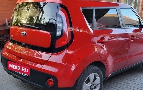 KIA Soul II рестайлинг, 2017 год, 1 650 000 рублей, 3 фотография