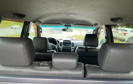 Toyota Land Cruiser Prado 120 рестайлинг, 2006 год, 2 150 000 рублей, 17 фотография