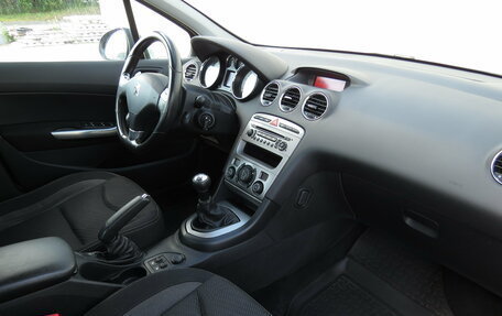 Peugeot 408 I рестайлинг, 2016 год, 699 000 рублей, 5 фотография