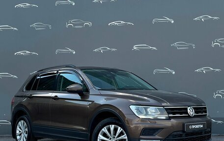 Volkswagen Tiguan II, 2017 год, 1 498 800 рублей, 3 фотография