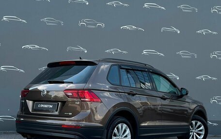 Volkswagen Tiguan II, 2017 год, 1 498 800 рублей, 2 фотография