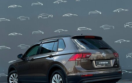 Volkswagen Tiguan II, 2017 год, 1 498 800 рублей, 4 фотография