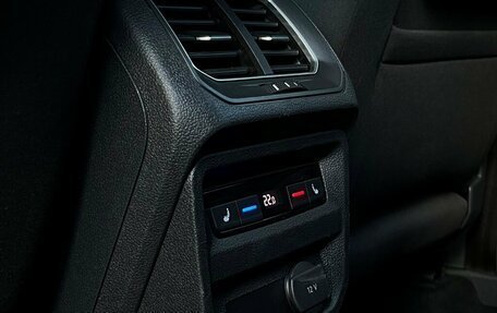 Volkswagen Tiguan II, 2017 год, 1 498 800 рублей, 10 фотография