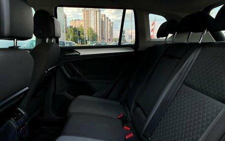 Volkswagen Tiguan II, 2017 год, 1 498 800 рублей, 11 фотография