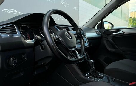 Volkswagen Tiguan II, 2017 год, 1 498 800 рублей, 5 фотография