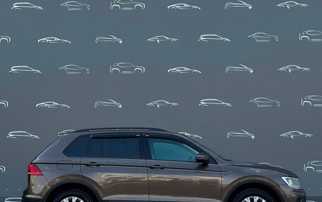 Volkswagen Tiguan II, 2017 год, 1 498 800 рублей, 12 фотография