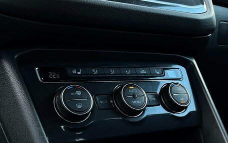 Volkswagen Tiguan II, 2017 год, 1 498 800 рублей, 17 фотография