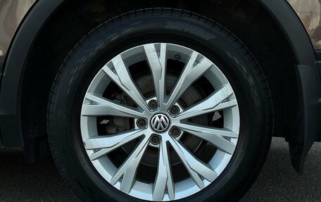 Volkswagen Tiguan II, 2017 год, 1 498 800 рублей, 26 фотография