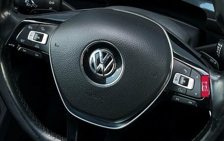 Volkswagen Tiguan II, 2017 год, 1 498 800 рублей, 21 фотография