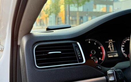 Volkswagen Jetta VI, 2014 год, 1 349 000 рублей, 13 фотография