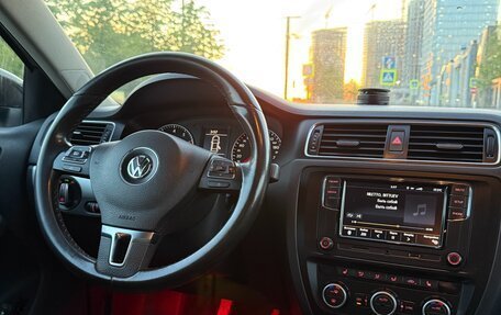 Volkswagen Jetta VI, 2014 год, 1 349 000 рублей, 25 фотография