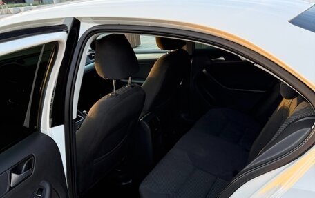 Volkswagen Jetta VI, 2014 год, 1 349 000 рублей, 30 фотография