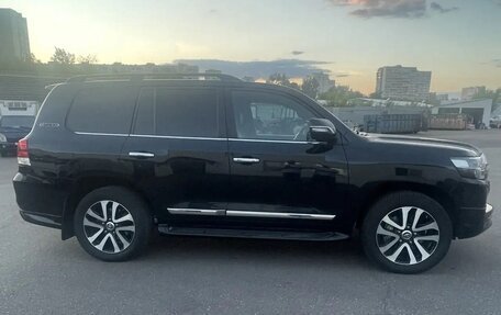 Toyota Land Cruiser 200, 2018 год, 6 500 000 рублей, 5 фотография