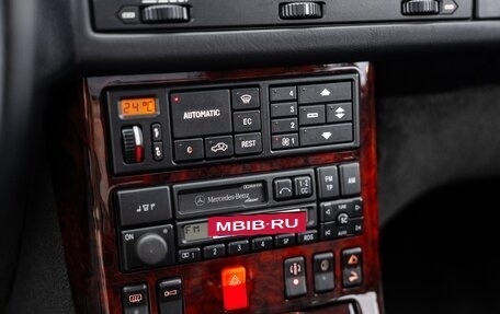 Mercedes-Benz SL-Класс, 1991 год, 17 949 000 рублей, 19 фотография