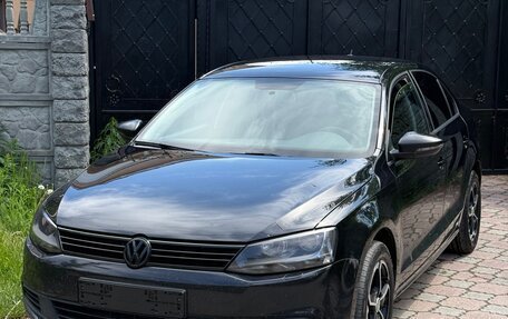 Volkswagen Jetta VI, 2012 год, 970 000 рублей, 2 фотография