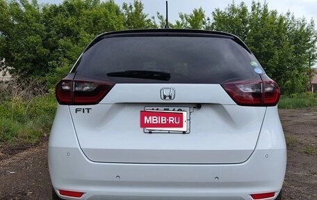 Honda Fit, 2020 год, 1 270 000 рублей, 2 фотография