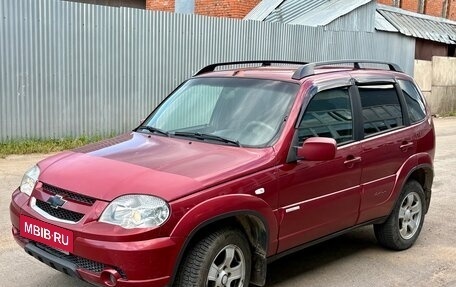 Chevrolet Niva I рестайлинг, 2011 год, 339 000 рублей, 4 фотография