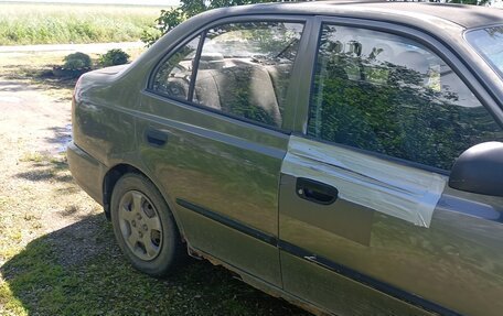 Hyundai Accent II, 2004 год, 200 000 рублей, 3 фотография