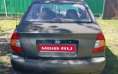 Hyundai Accent II, 2004 год, 200 000 рублей, 2 фотография