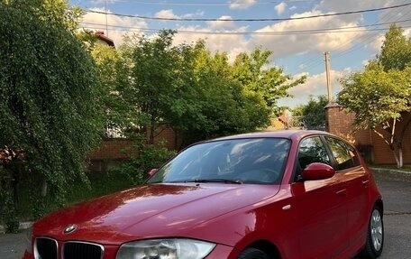 BMW 1 серия, 2009 год, 574 999 рублей, 1 фотография