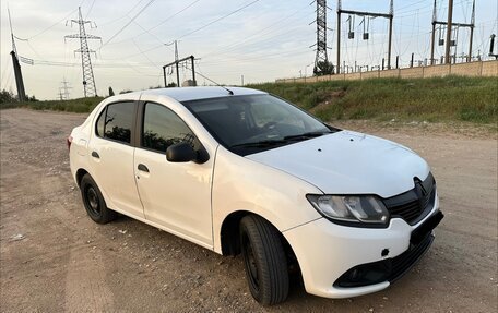 Renault Logan II, 2016 год, 245 000 рублей, 2 фотография