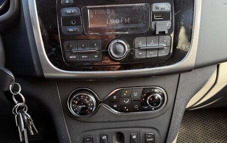 Renault Sandero II рестайлинг, 2018 год, 640 000 рублей, 16 фотография