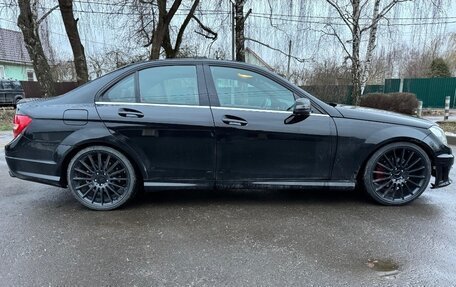 Mercedes-Benz C-Класс, 2011 год, 1 000 000 рублей, 4 фотография