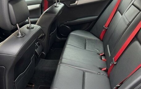 Mercedes-Benz C-Класс, 2011 год, 1 000 000 рублей, 3 фотография