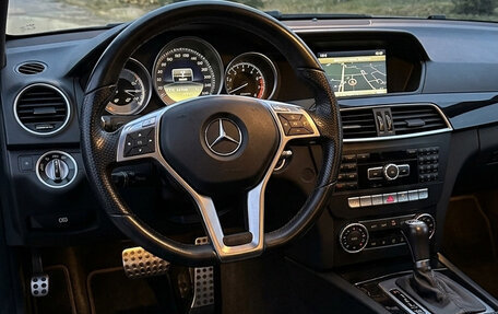Mercedes-Benz C-Класс, 2011 год, 1 000 000 рублей, 2 фотография