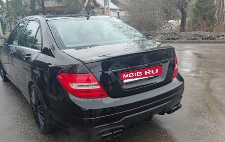 Mercedes-Benz C-Класс, 2011 год, 1 000 000 рублей, 6 фотография