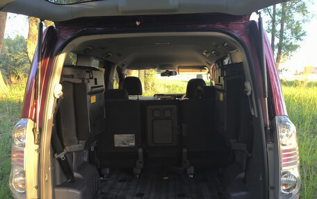 Toyota Voxy II, 2007 год, 1 250 000 рублей, 8 фотография