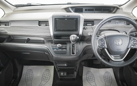 Honda Freed II, 2021 год, 2 089 000 рублей, 14 фотография