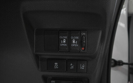 Honda Freed II, 2021 год, 2 089 000 рублей, 22 фотография