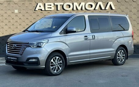 Hyundai Grand Starex Grand Starex I рестайлинг 2, 2019 год, 3 500 000 рублей, 2 фотография