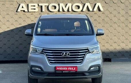 Hyundai Grand Starex Grand Starex I рестайлинг 2, 2019 год, 3 500 000 рублей, 3 фотография