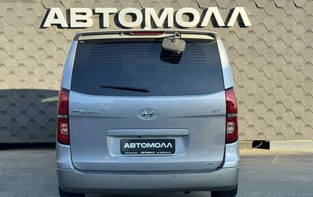 Hyundai Grand Starex Grand Starex I рестайлинг 2, 2019 год, 3 500 000 рублей, 4 фотография