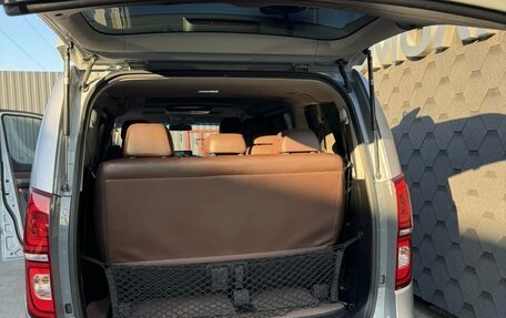 Hyundai Grand Starex Grand Starex I рестайлинг 2, 2019 год, 3 500 000 рублей, 36 фотография