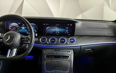 Mercedes-Benz E-Класс, 2021 год, 4 000 000 рублей, 15 фотография