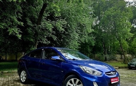 Hyundai Solaris II рестайлинг, 2012 год, 830 000 рублей, 1 фотография