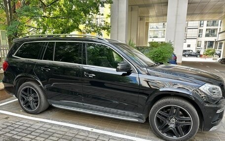 Mercedes-Benz GL-Класс, 2015 год, 4 800 000 рублей, 3 фотография