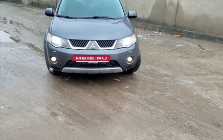 Mitsubishi Outlander III рестайлинг 3, 2008 год, 900 000 рублей, 5 фотография