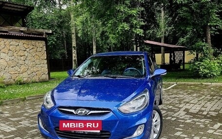 Hyundai Solaris II рестайлинг, 2012 год, 830 000 рублей, 6 фотография