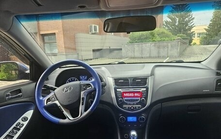 Hyundai Solaris II рестайлинг, 2012 год, 830 000 рублей, 14 фотография