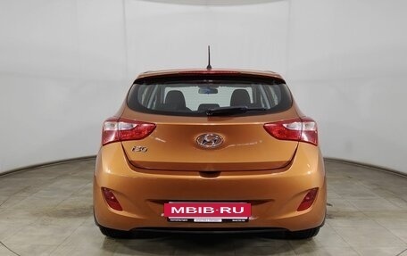 Hyundai i30 II рестайлинг, 2015 год, 1 099 000 рублей, 5 фотография