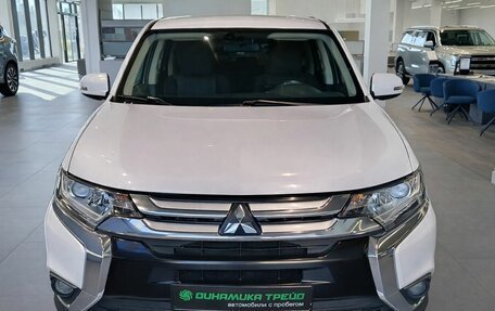 Mitsubishi Outlander III рестайлинг 3, 2017 год, 1 850 000 рублей, 2 фотография