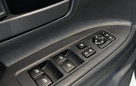 Mitsubishi Outlander III рестайлинг 3, 2017 год, 1 850 000 рублей, 13 фотография