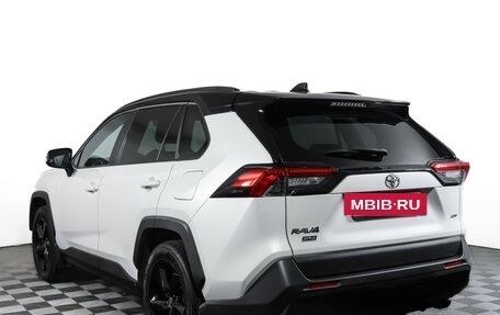 Toyota RAV4, 2021 год, 3 970 000 рублей, 7 фотография