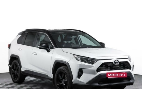 Toyota RAV4, 2021 год, 3 970 000 рублей, 3 фотография